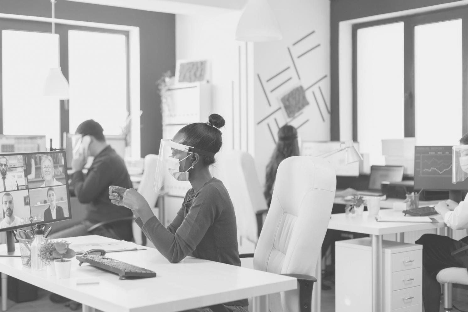 Finanzplanung und Strategieentwicklung im Büroumfeld